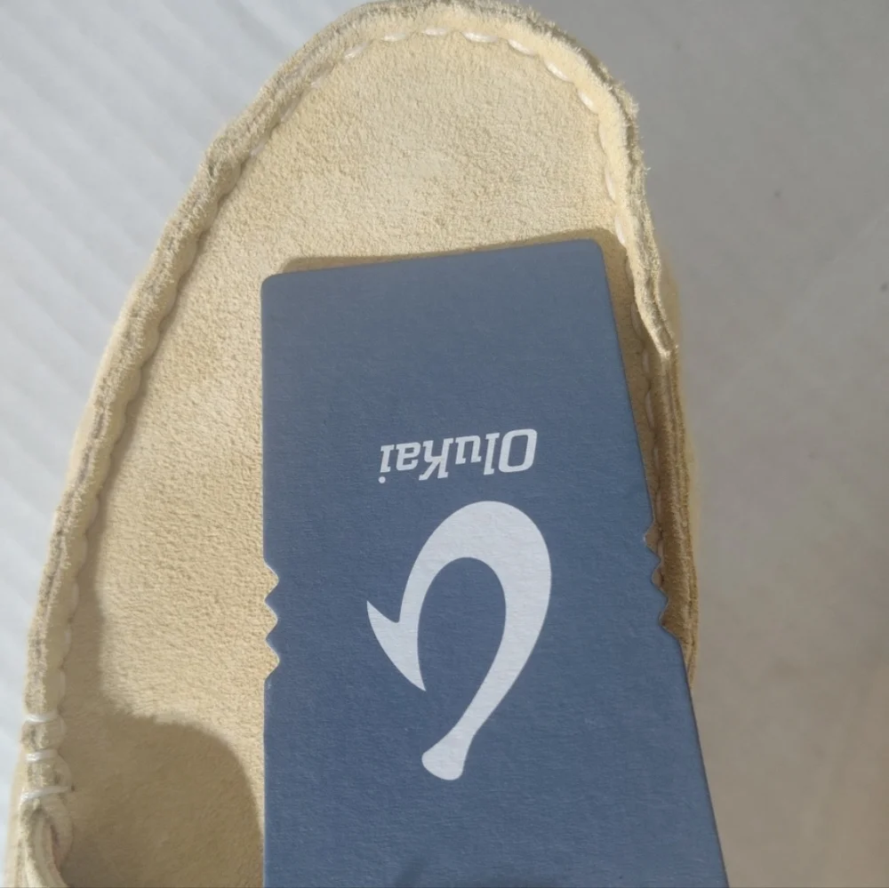 OluKai Ka'a Driver Golden‎ Sand Men's Suede Loafers Size 10.5